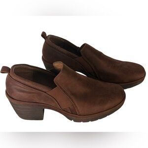 Eurosoft Temira by sofft Brown Leather Ankle Booties w/a Chucky Heel sz10